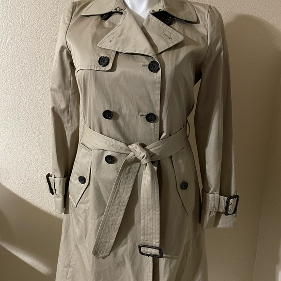 Banana Republic Jackets & Blazers - Banana Republic Trench Coat